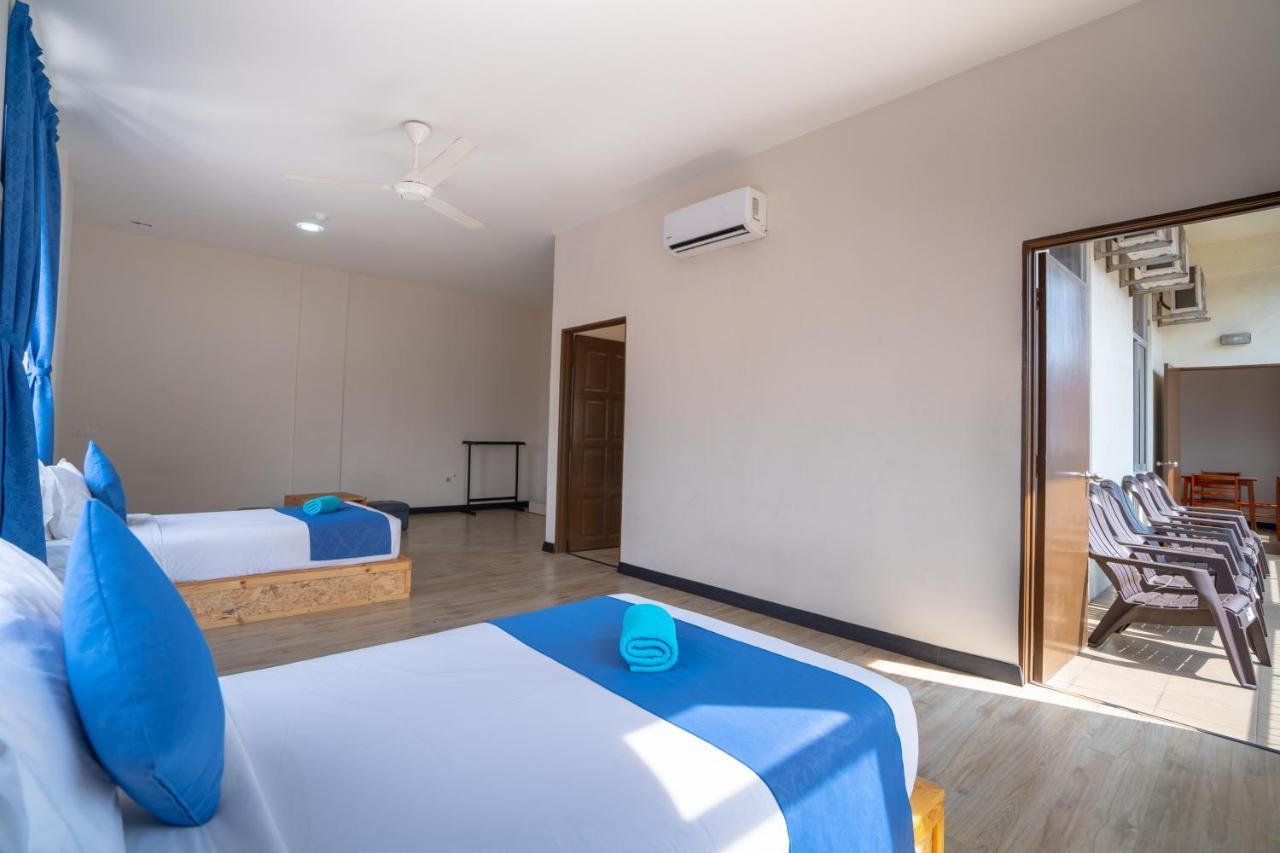 Paretto Seaview Hotel Пантай-Сенанг Экстерьер фото